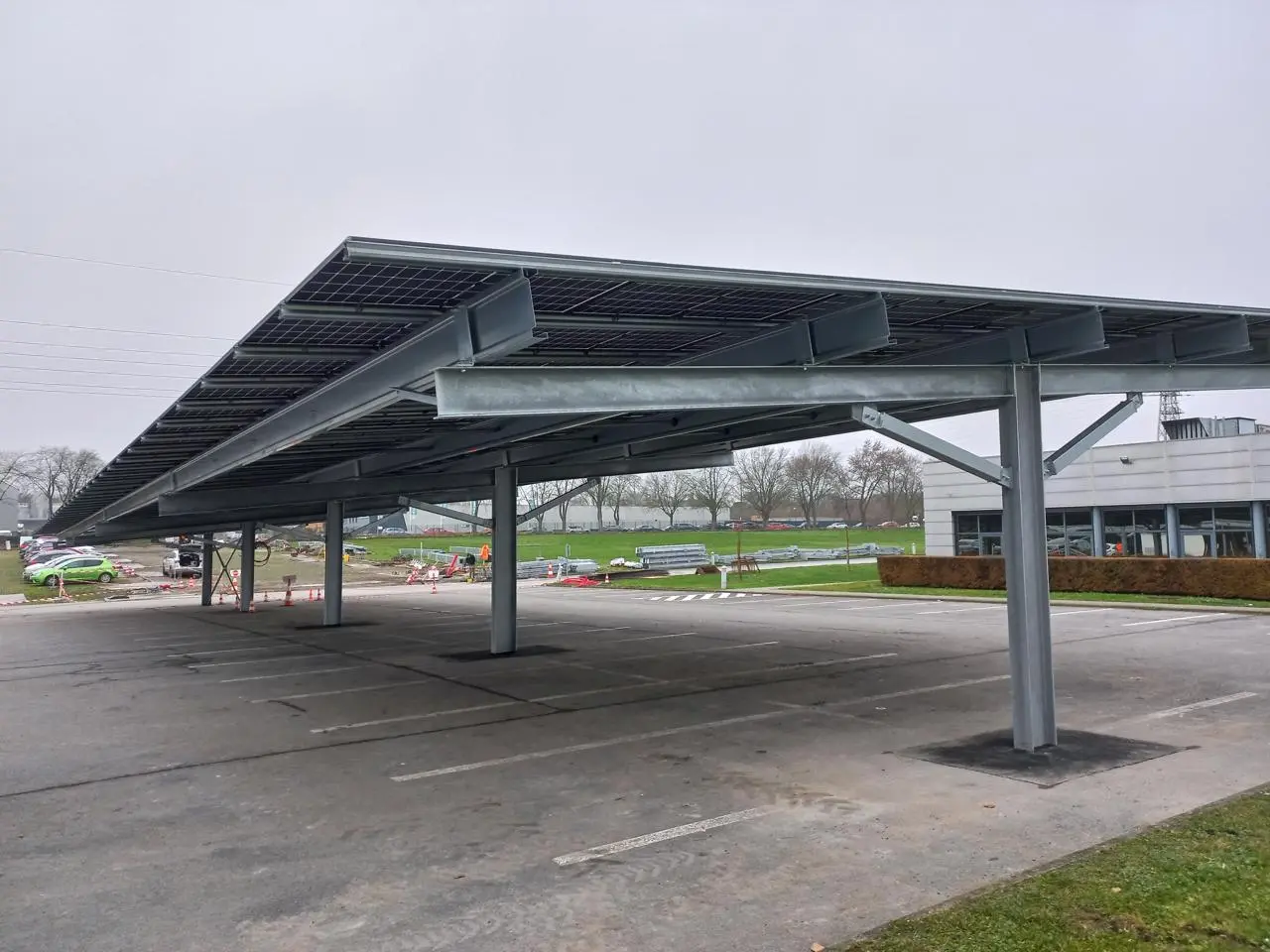 Greenbuddies complete a 1 MWp carport for Adiwatt in Belgium