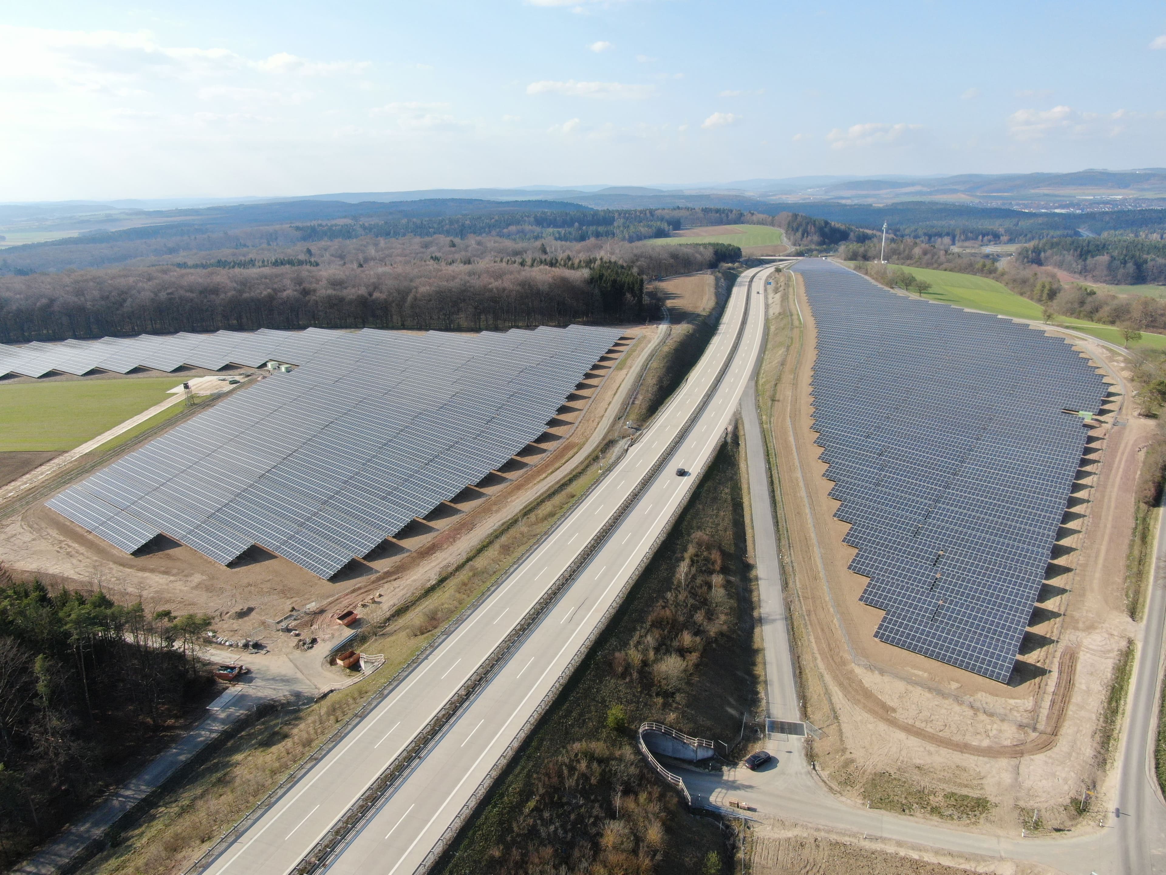 Rottenbach, Deutschland – 12,4 MWp Freiflächen-Photovoltaikanlage von Greenbuddies