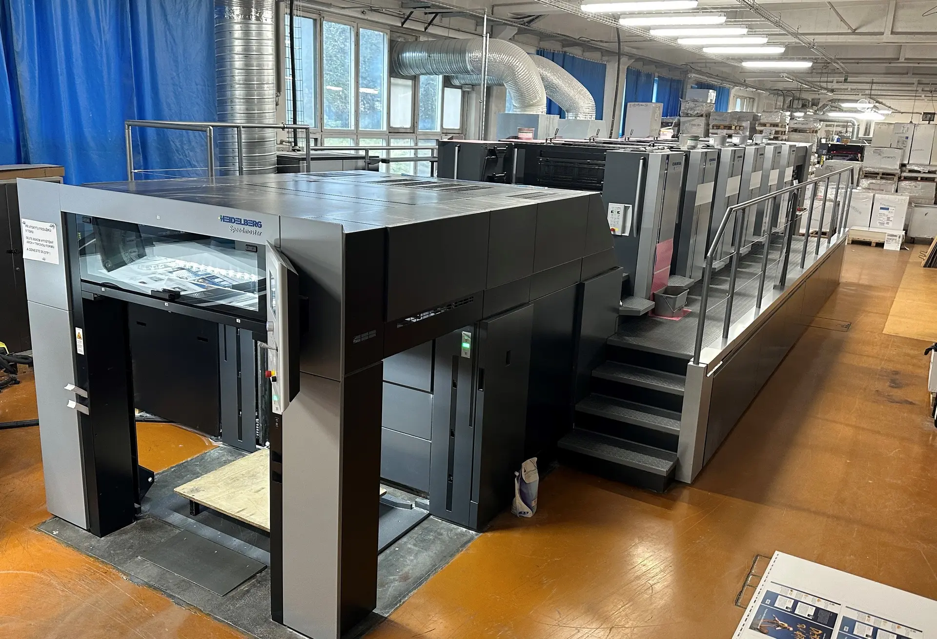 Greenbuddies statten das Dach von Unipress mit 250 kW Photovoltaik aus