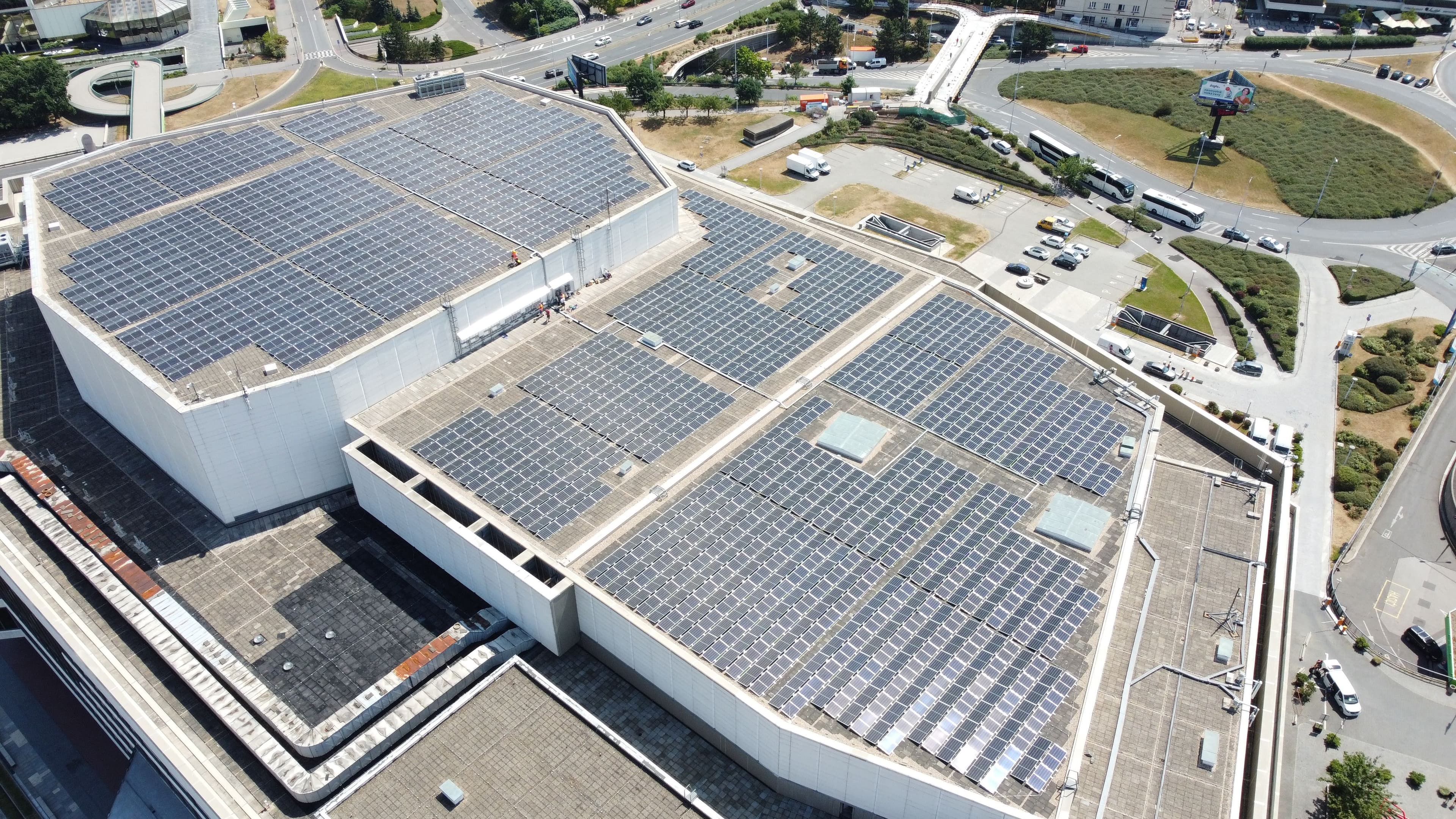 Střešní FVE realizovaná Greenbuddies, Kongresové centrum v Praze