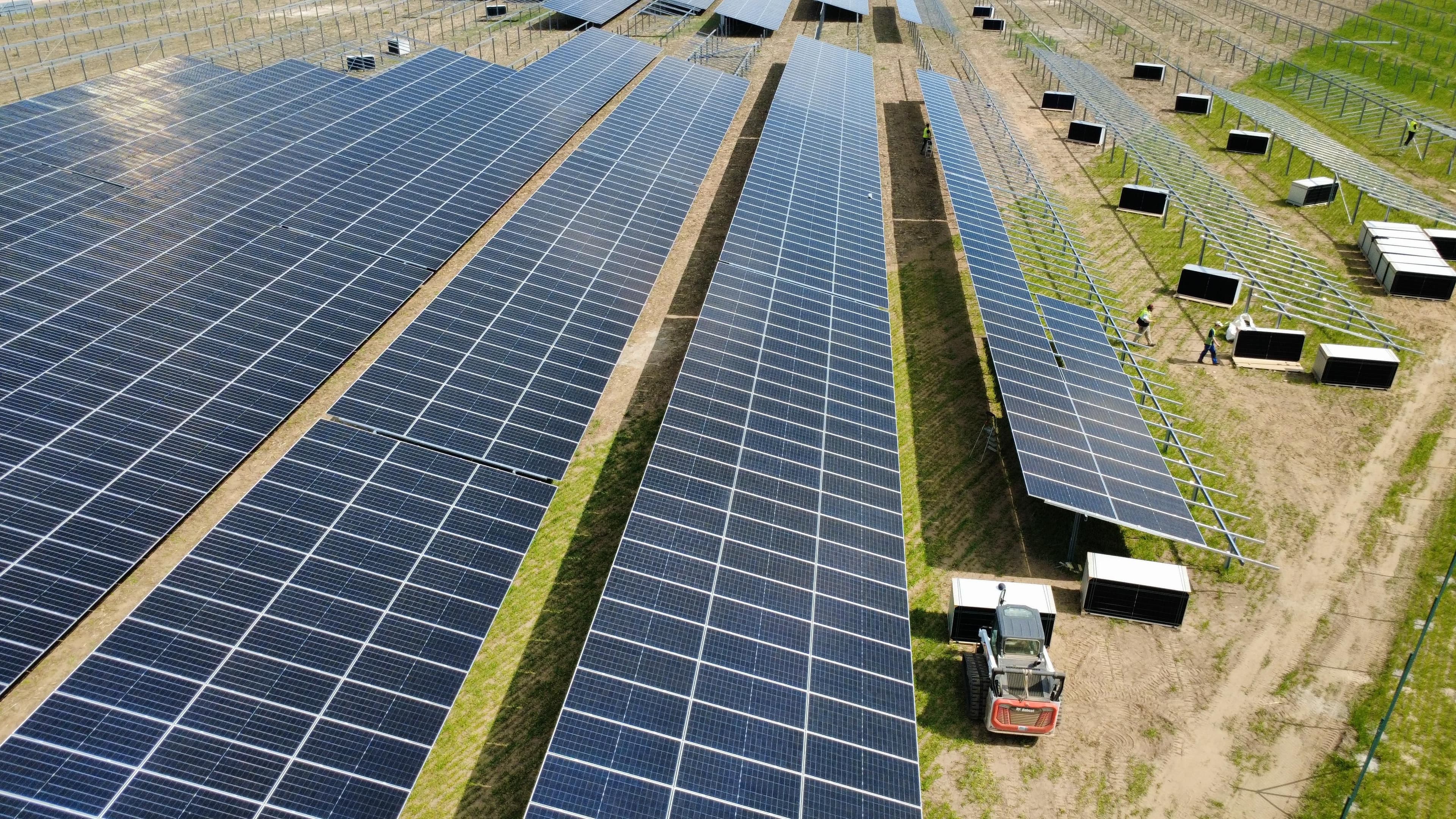 Greenbuddies realizují light EPC 20 MWp v Německu pro Qair Deutschland GmbH