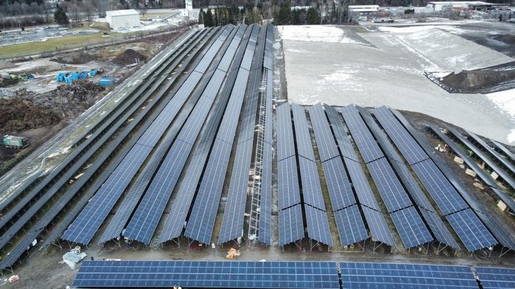 Greenbuddies postavili pozemní FVE na sanované skládce v rakouském Rosentalu