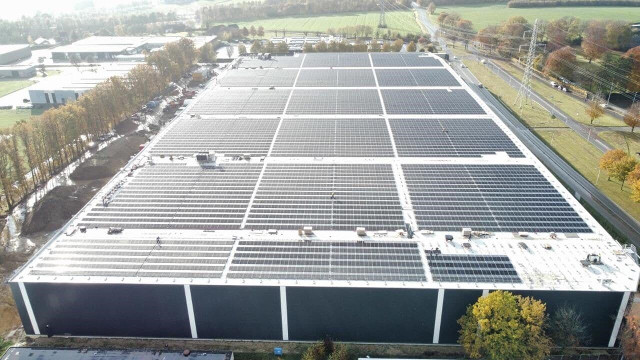 Greenbuddies realizovali střešní solární elektrárnu v Nizozemsku