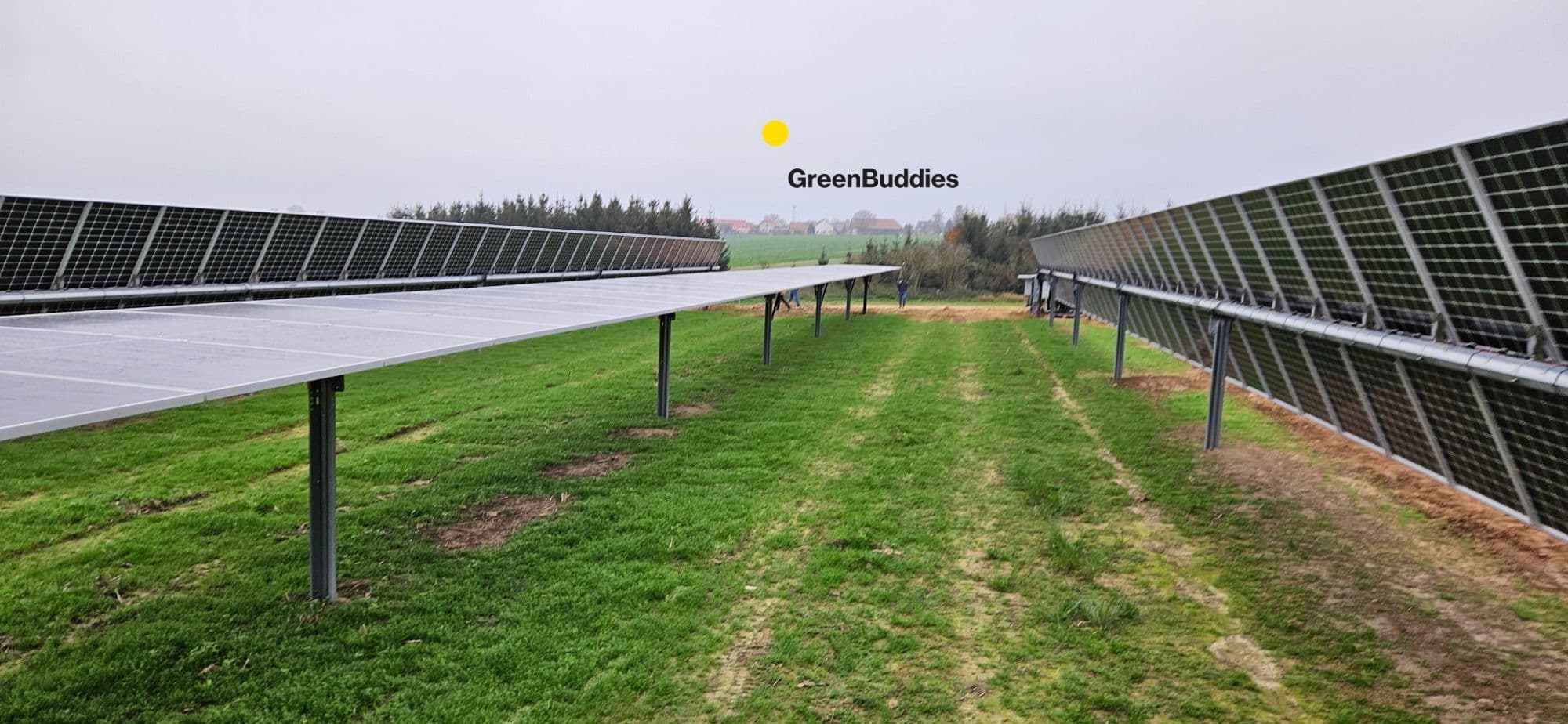 Otočné fotovoltaické panely: Maximální efektivita pro vaši firmu