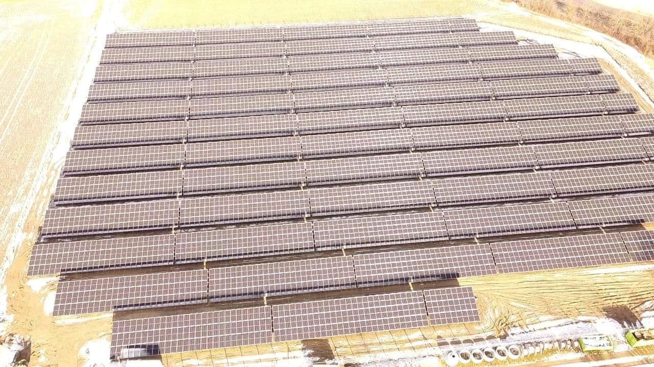 Postavili jsme pozemní fotovoltaickou elektrárnu o výkonu 2,8 MWp.