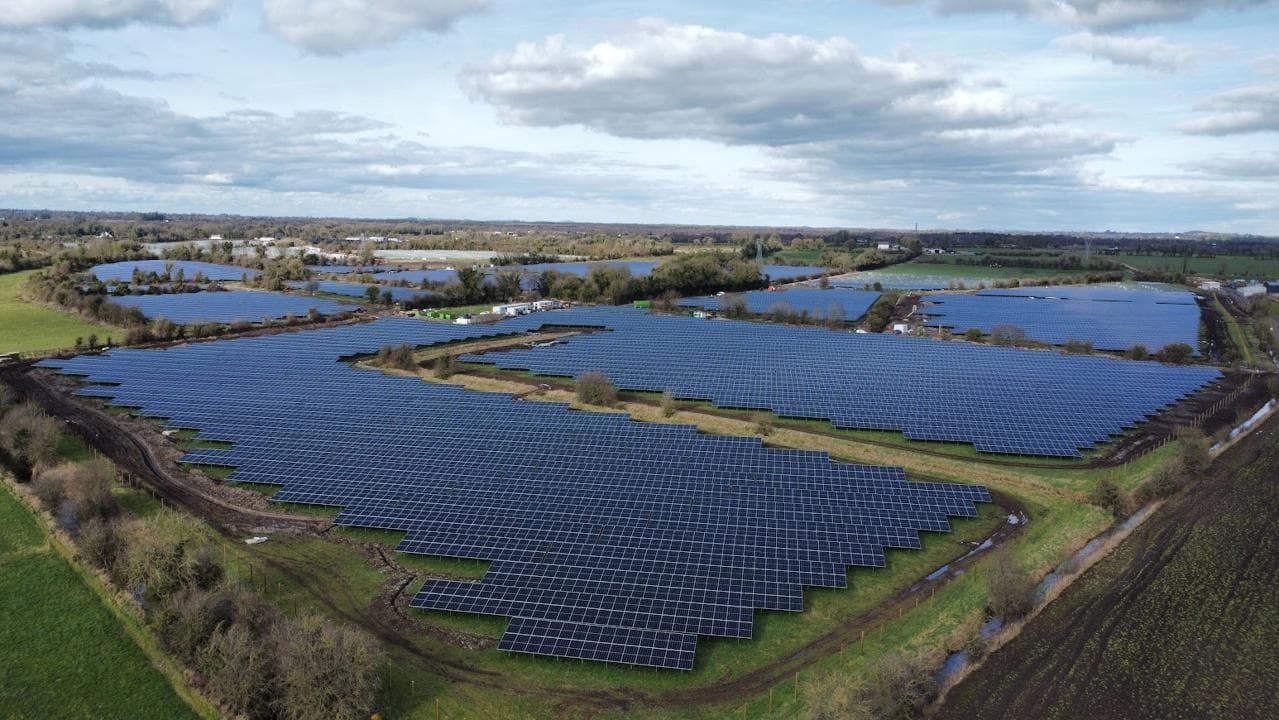 Greenbuddies postavili 30 MWP solární park v Irsku