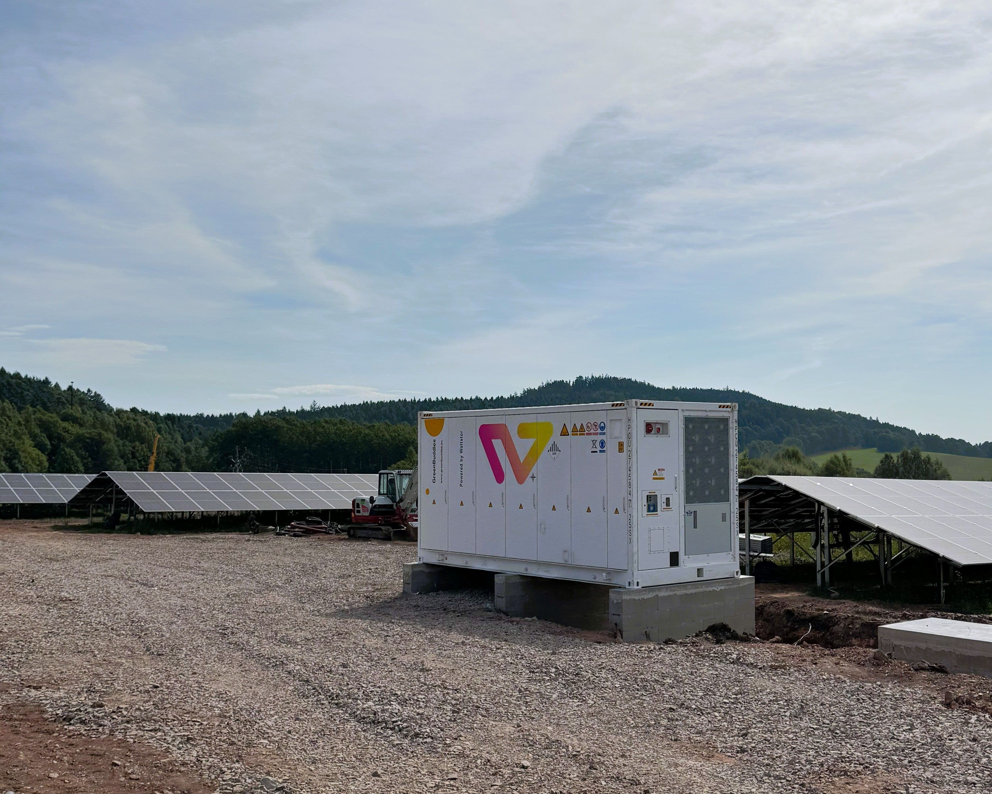 Greenbuddies instalují FVE a BESS u Trutnova