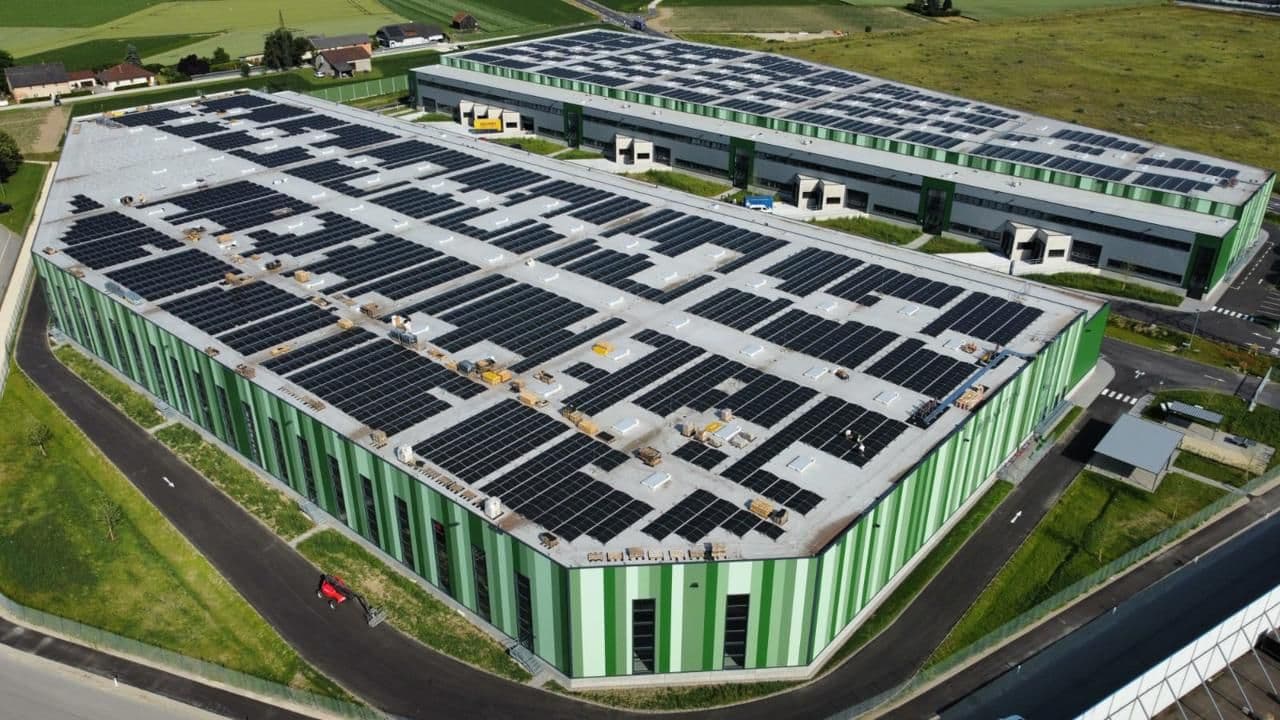 Greenbuddies 2.94 MWp rooftop PV plant in Enns, Austria